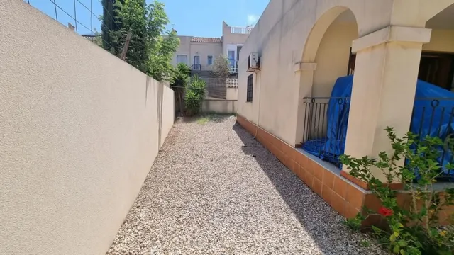 Villa 3 habitaciones 80m² en venta - Urbanizaciones — 14