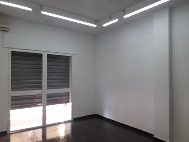 Local comercial reformado en Málaga - 35m2 a pie de calle — 6