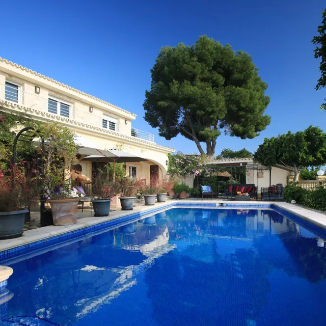 MAGNÍFICA VILLA DE LUJO CON VISTAS PANORÁMICAS EN CALPE — 16