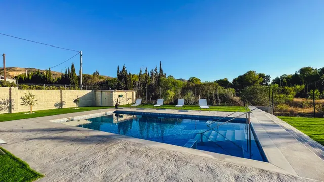 Chalet de lujo en venta en Benidorm: 6 dormitorios y 4 baños dividido en 2 casas independientes — 42