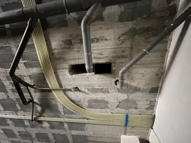 LOCAL COMERCIAL ESQUINERO FRENTE A CAP IGUALADA NORD — 11