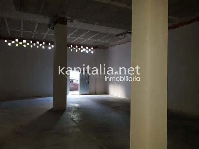 Local en alquiler en Ontinyent. — 3