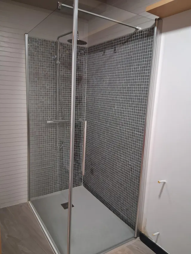 Vivienda con reforma a estreno. — 23