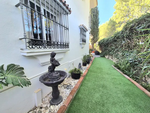 Chalet 4 habitaciones 238m² en venta - Marbella — 44