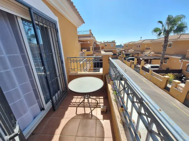 Encantador Dúplex en Aguas Nuevas, Torrevieja por €259.000 — 20