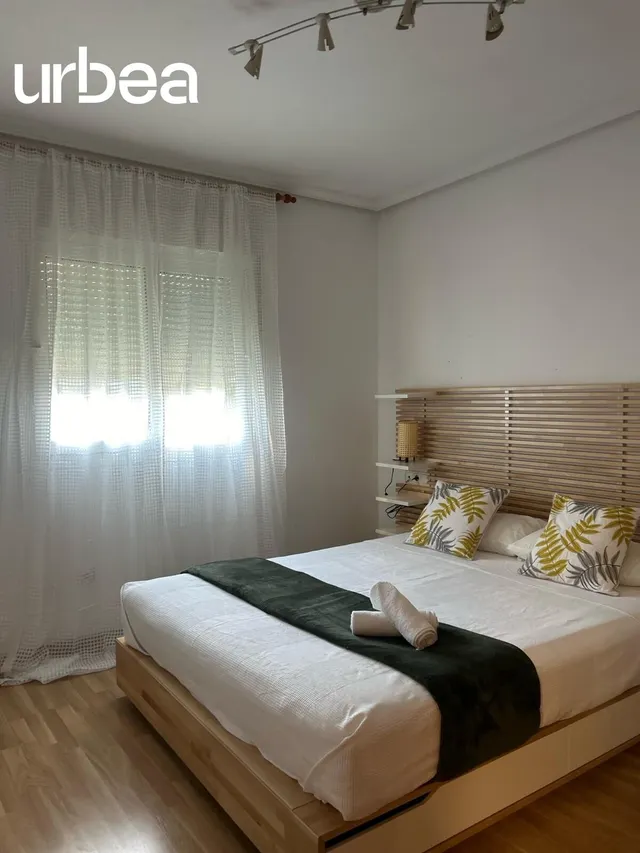 Excelante vivienda en Benalmadena de 3 dormitorios, dos baños , garaje y piscina — 12