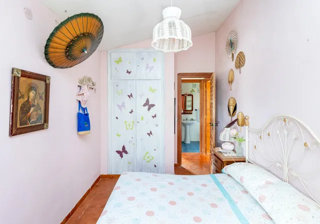 Chalet con gran parcela en Cogollos — 7