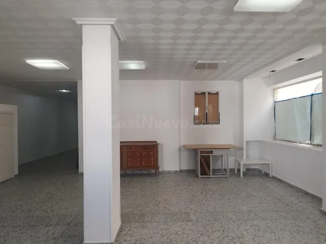 Local comercial 185m² en venta - Carpio (El) - foto 2