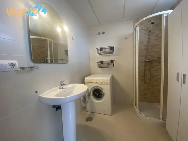 BONITO APARTAMENTO EN RONDA SUR PARA ENTRAR A VIVIR DE 1 DORMITORIO CON TRASTERO — 10
