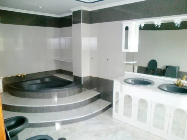 Chalet independiente en Murcia capital con parcela de 2.500 m2, piscina y 8 dormitorios — 6