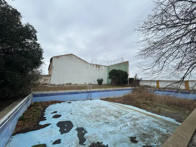 Casa palacio con parcela de 4500 m2 en Peralta — 23
