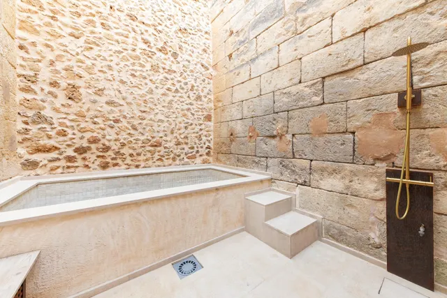CASA RÚSTICA TOTALMENTE REFORMADA EN EL CENTRO URBANO DE SA POBLA — 12