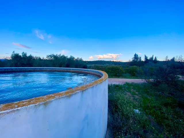 Encantador terreno con agua y luz de 1,2 ha — 2