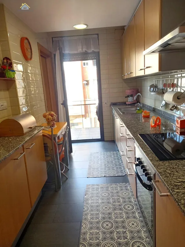 Bonito piso en venta en la Seu d'Urgell, edificio moderno con Box individual para dos coches. — 21