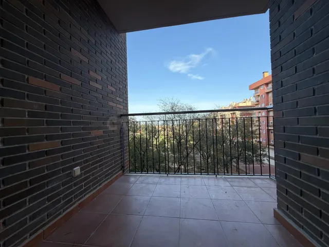 Moderno Piso de 2 habitaciones en Juan de Borbón, Murcia con - foto 4