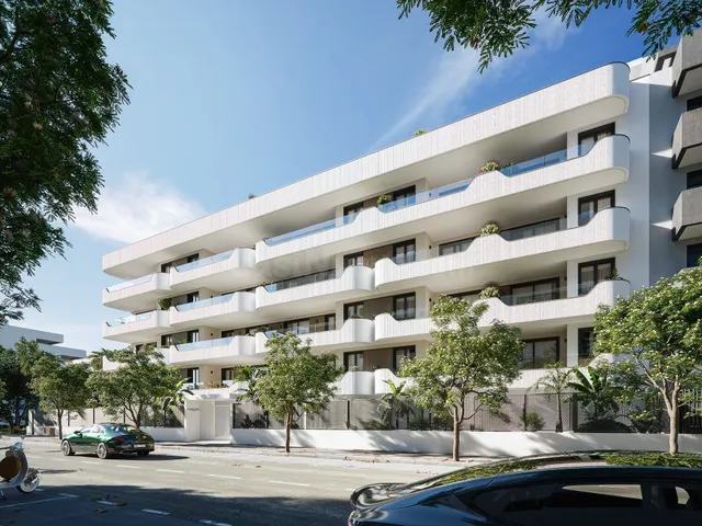 Planta baja 3 habitaciones 110m² en venta - Vélez-Malaga