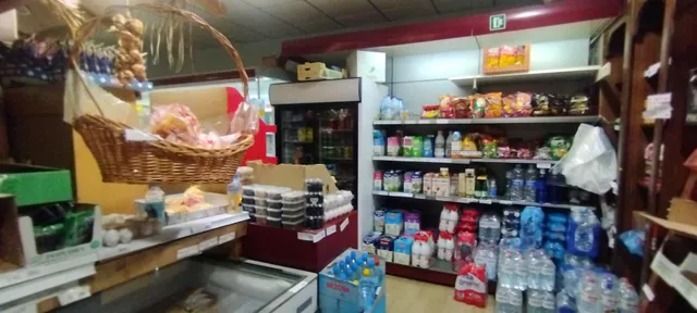 Local comercial junto a Angel Bruna de 125 m2 — 9