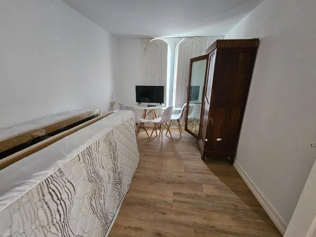 OPORTUNIDAD!!! SE VENDE EDIFICIO COMPLETO EN EL CENTRO DE RI - foto 5