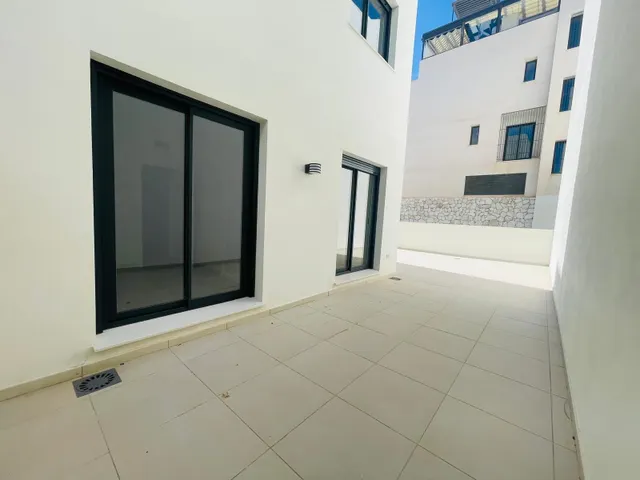 ¡ESPECTACULAR BAJO CON AMPLIA TERRAZA Y VISTAS AL MAR EN SANTANGELO SUR! — 13