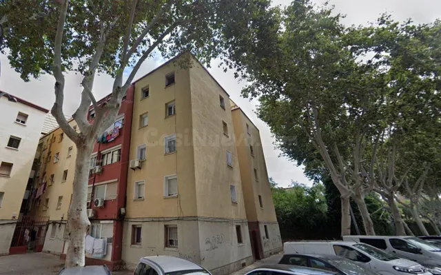 Venta de Piso OKUPADO en Badalona (Barcelona)