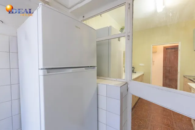 Piso ideal para inversión con alta rentabilidad junto a facultades de  Cartuja en Granada — 26