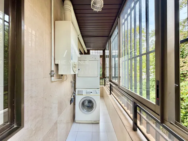 En una de las mejores urbanizaciónes de la zona coqueto piso con terraza  piscina y plaza de apracamiento — 5