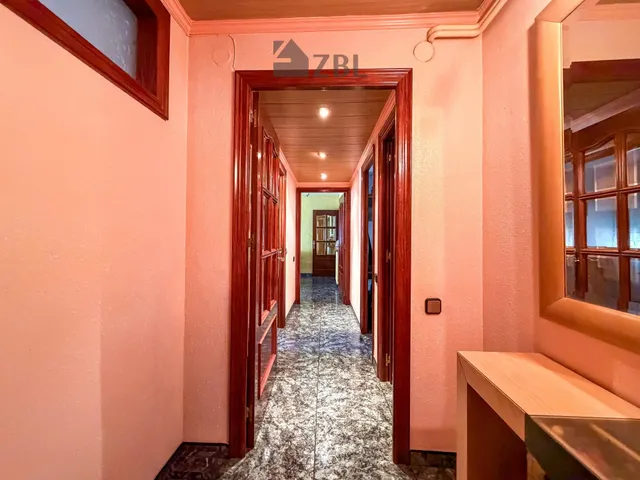 ¡AMPLIO PISO SEMINUEVO CON TERRAZA, ASCENSOR Y MUCHA LUZ EN UNA DE LAS MEJORES ZONAS DE MANRESA! — 6