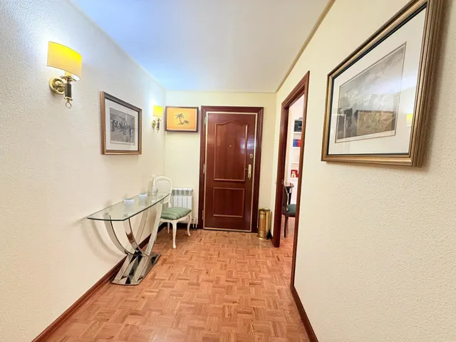 NUDA PROPIEDAD · Amplio piso exterior de 4 dormitorios con ascensor · Próximo a Serrano · Chamartín, Madrid — 29
