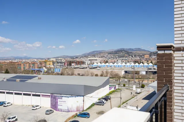 Ático Dúplex Reformado con Terraza de Ensueño en Armilla — 22