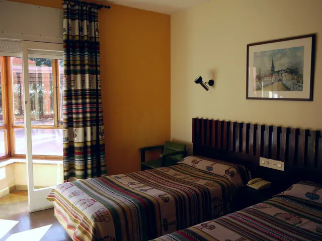 Hotel en 7000 m2 de parcela — 7