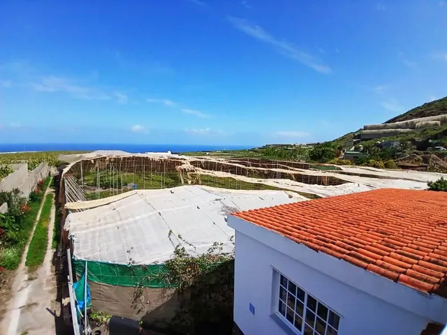Casa con finca en Buenavista del norte — 2