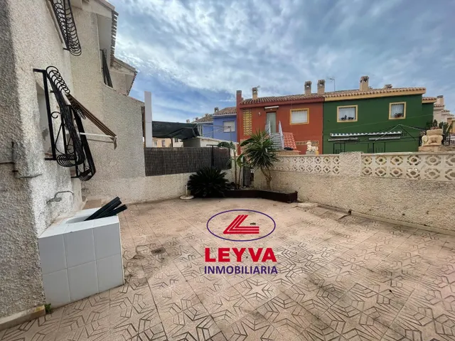 AMPLIO DUPLEX EN PLAYA GRANDE — 8