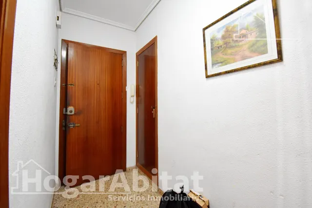 ¡Oportunidad! Amplio, luminoso y exterior con ascensor y balcón, en excelente ubicación — 39