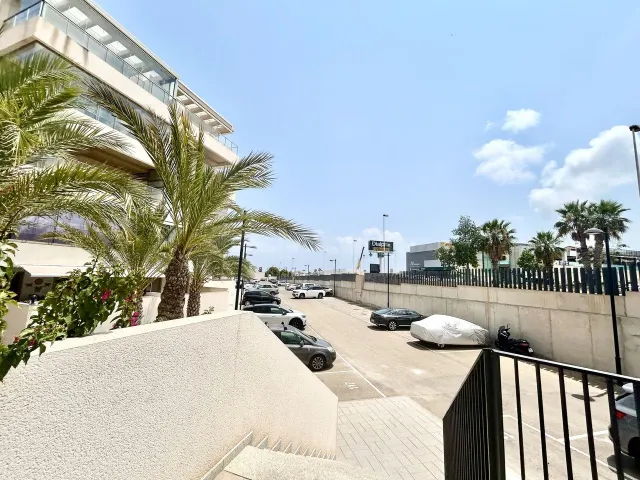 Ático moderno con vistas al mar y solárium privado en Los Dolses — 28