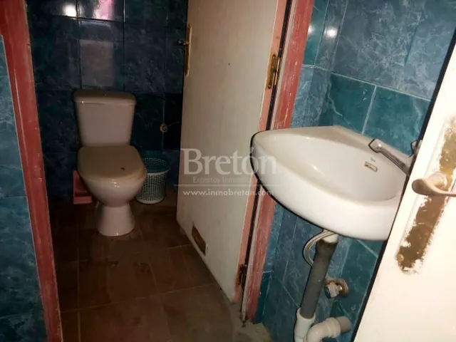 ESTUPENDO LOCAL EN GARCIA SANCHEZ — 8