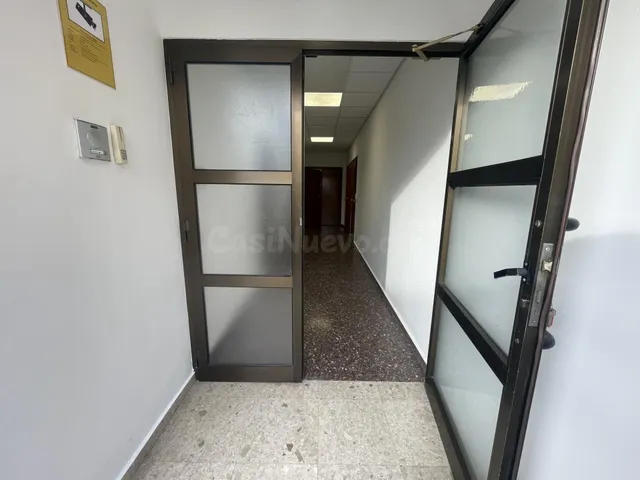 LOCAL COMERCIAL A ROQUETES DE 195m2 — 5