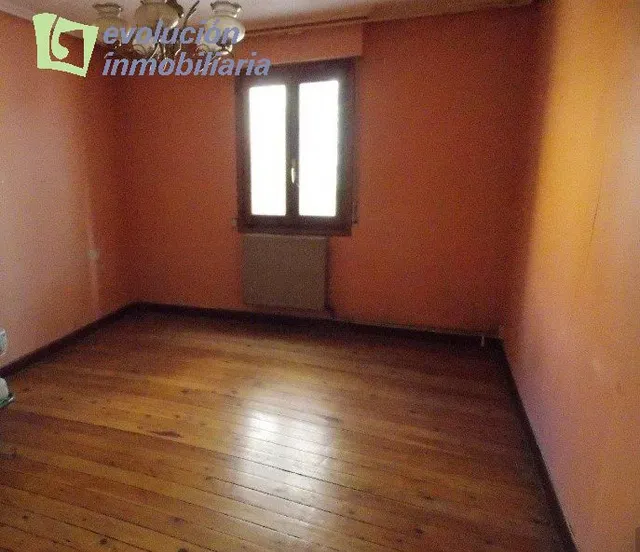 CASA DE PUEBLO EN EL CENTRO DE BELORADO — 8