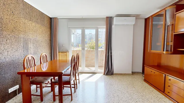 Piso con 2 terrazas y 3 dormitorios junto a la Aljafería, Zaragoza — 4