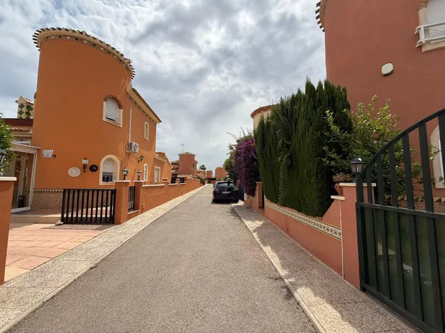 Chalet en Orihuela Costa — 28