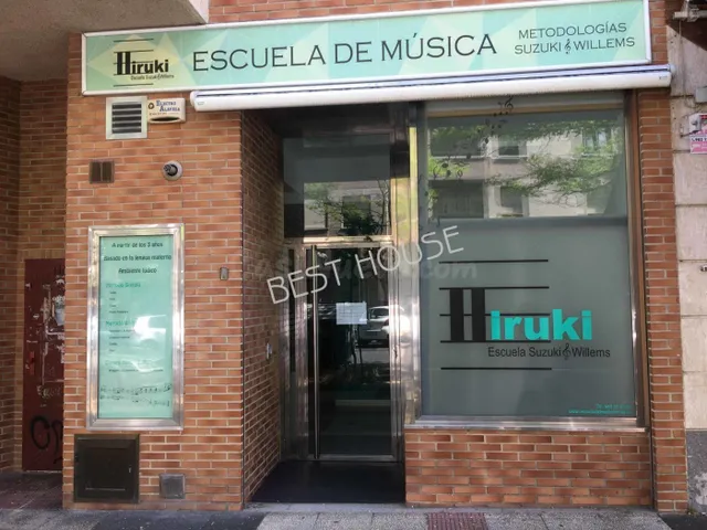 LOCAL COMERCIAL EN LA ZONA DE ADURTZA-SAN CRISTOBAL