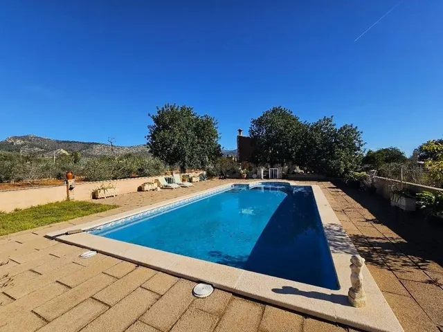 Finca muy cuidada en un entorno privilegiado y muy cercana a - foto 4