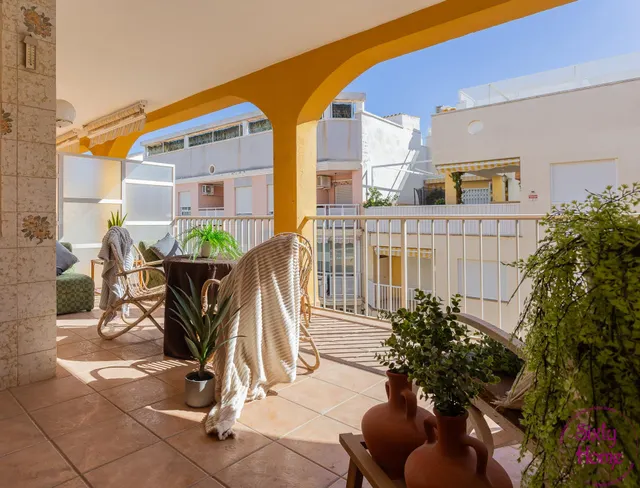 Vivienda SIN ASCENSOR de cuatro dormitorios en segunda línea de playa — 31