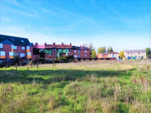 SUELO  URBANIZABLE RESIDENCIAL EN  SAN ANDRES DEL RABANEDO — 4