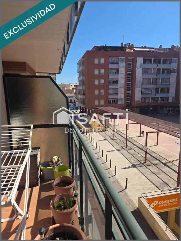 Gran piso en amposta — 26