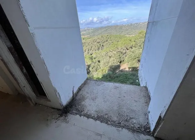 CASA OBRA PARADA 272 M2 EN RONDA POBLAT IBERIC, LLORET DE MA