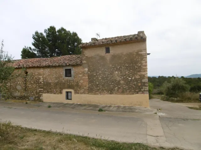 MASIA RÚSTICA PARA ENTRAR A VIVIR CERCA DE VALL D'ALBA — 9