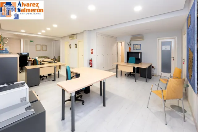 Gran vivienda en Plaza Los Campos - 7 habitaciones — 11