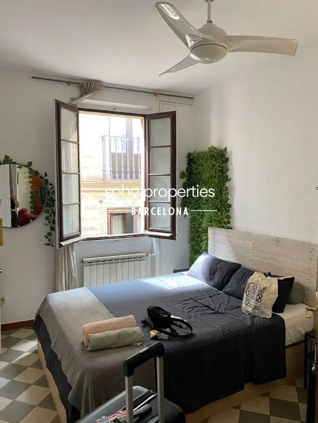 Apartamento en Carrer del Bisbe, Barrio Gótico — 4