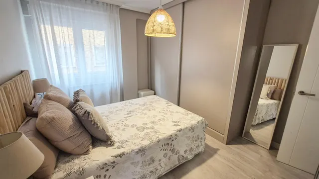 PISO VENTA SALAMANCA. Urbis te ofrece un piso reformado en venta en Garrido Sur, Salamanca. — 19