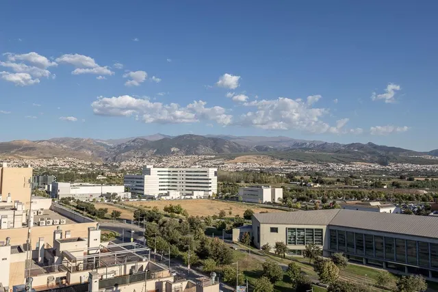 Ático dúplex en Campus de la Salud — 22